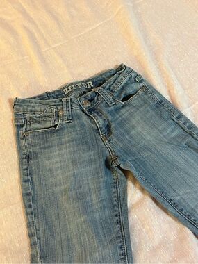 Light Wash Cotton Blue Jeans